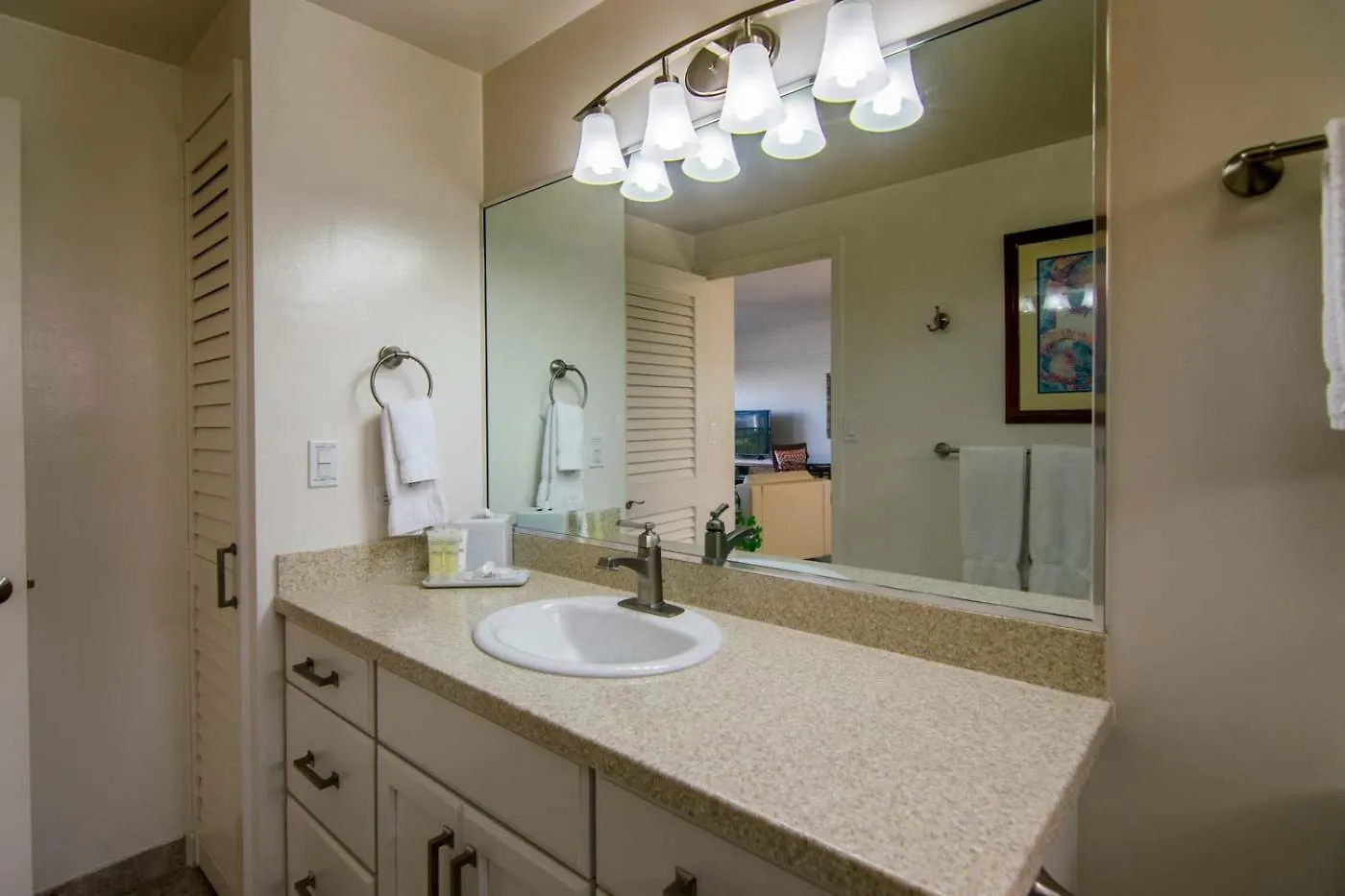 Waikiki Shore By Outrigger - Select Your Unit Honolulu Apartment