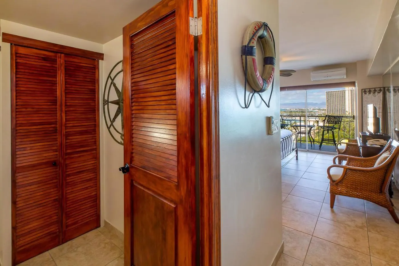 Waikiki Shore By Outrigger - Select Your Unit Honolulu 0*,  United States