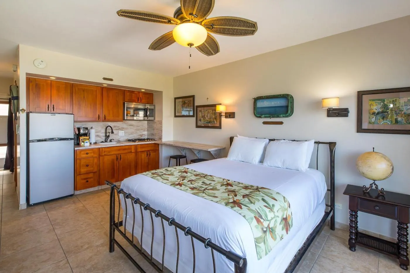 Waikiki Shore By Outrigger - Select Your Unit Honolulu 0*,  United States
