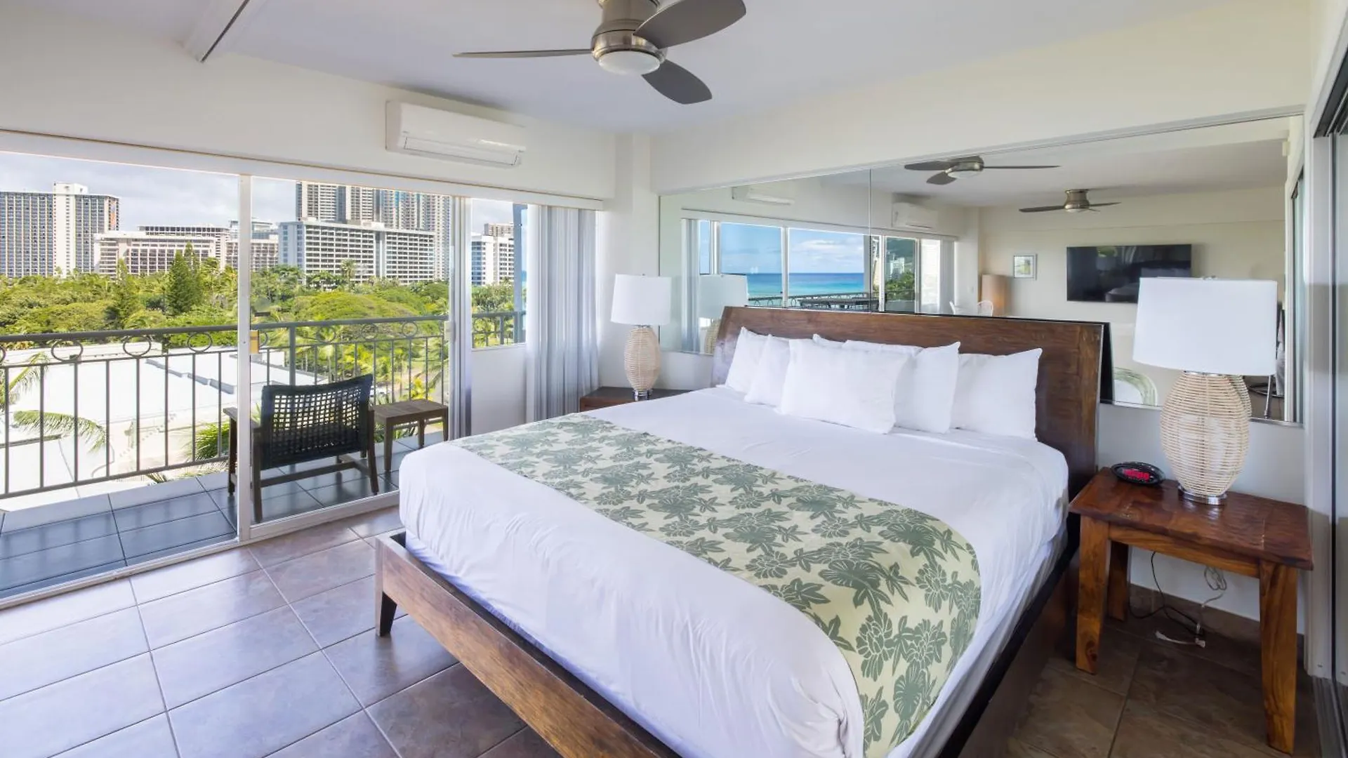 Apartment Waikiki Shore By Outrigger - Select Your Unit Honolulu