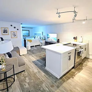 Apartment Stylish Steps To Beach, Hau'ula