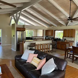 Villa Ocean Views, Indoor And Outdoor Brilliance!, Haleiwa