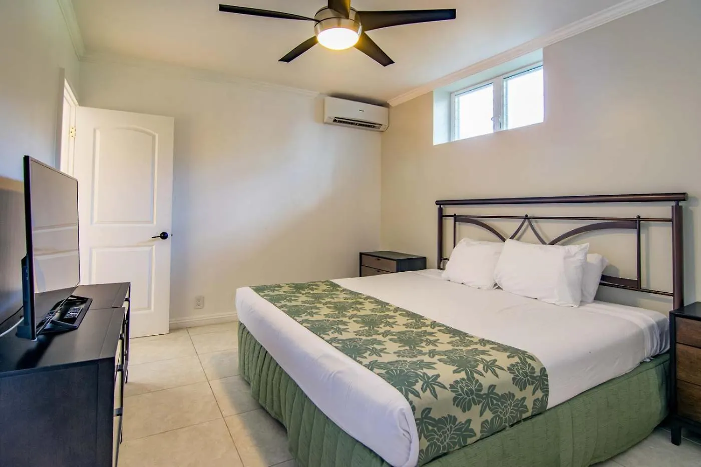 Waikiki Shore By Outrigger - Select Your Unit Honolulu